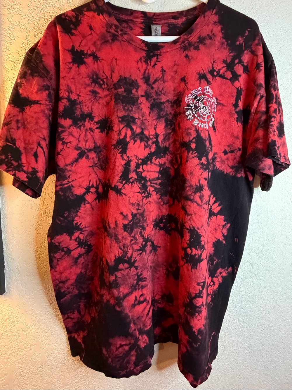Gildan Red & Black Tie-Dye Short Sleeve T-Shirt
Fame on Fire.